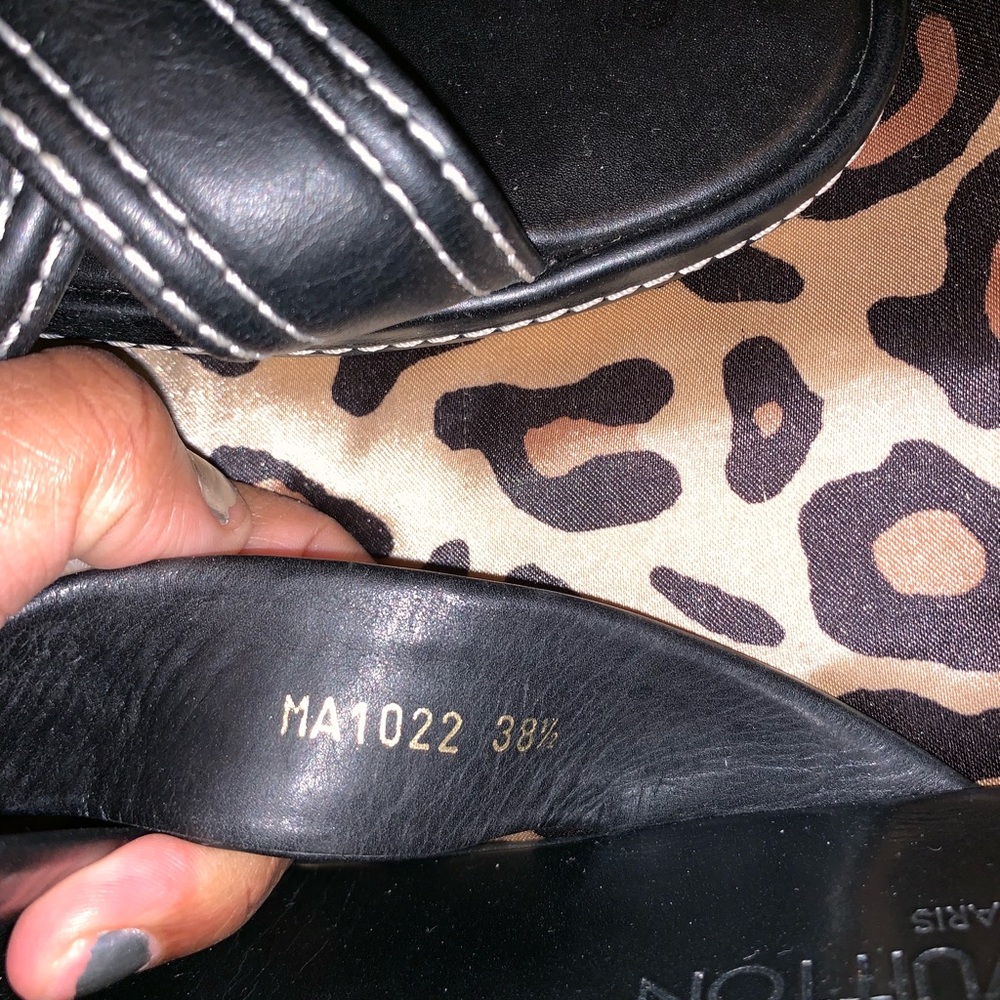 Louis Vuitton Slides 38.5 - Picture 3 of 4
